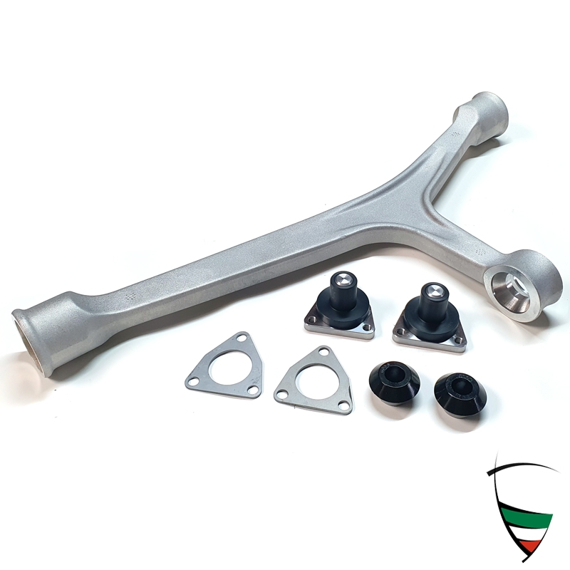 REACTION TRIANGLE ALUMINIUM WITH BUSHES AND RUBBER CONES 3.8 kg LIGHTER